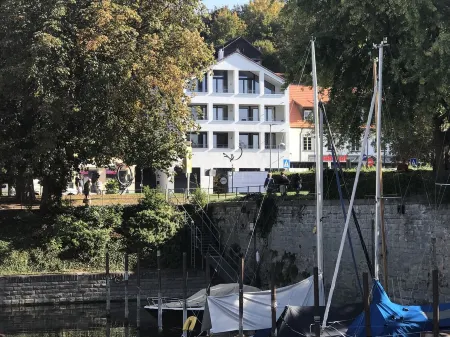 exclusive apartment in romantic site at small sailing harbor