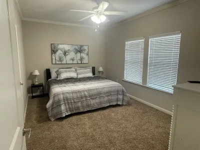 2 bedroom madison retreat Hotels near ALDI