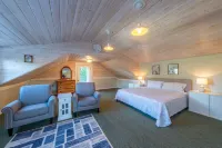 Pet/Family Friendly Getaway w/ Rainier and Marina Views Spacious Outdoor Space Hotels near Nathaniel Orr Pioneer Home Site