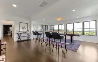 RANCH AT ROYAL OAK- Exclusive waterfront pool pier