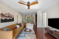 Walk to Downtown Blowing Rock - Pet Friendly with 2 Primary Bedrooms