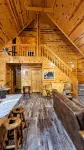 A Majestic Mountain Getaway, Walk to Lake Hiwassee