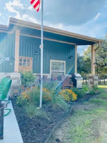 Lookout Guest House: One Bedroom Country Living