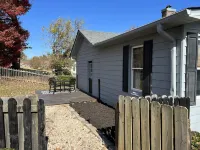 Charming 4 bedroom - 5 minute walk to downtownDog friendly) Hotels near International Paranormal Museum and Research Center