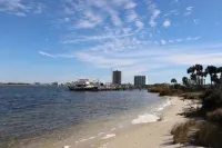 🌞 Beautiful Condo on Pensacola Beach with water view of Villa Sabine Bay 포르 피컨스 주변 호텔