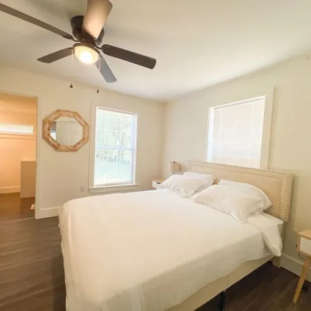 Cozy 1BR Close to Downtown & Greenville Drive Baseball