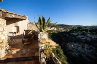 House of character in the heart of a medieval village, Tourrettes sur Loup