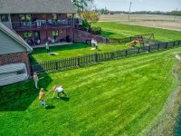 Peaceful 2Br Farm Stay - 10 Min to Grand Park - Homestays