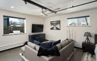 Industrial Retreat Where Recreation Abounds! Dogs OK, Pool Table, BBQ & More!