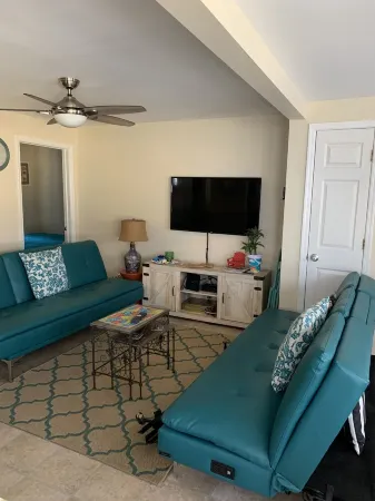 beach house steps to beach and Jenk's Boardwalk