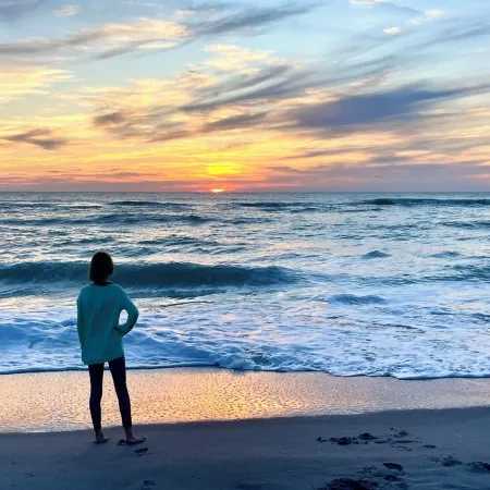 50 Steps to Uncrowded Beach - 2 King Beds - Pac Man Arcade - Summer Beach Fun!