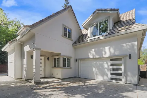 The Ayla Plan: 4BR, 3.5BA, 2600 Sq Ft, Near Campus