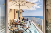 Palazzo Vittoria with wonderful terrace & Jacuzzi