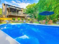 Modern Home - Private Pool & Sauna in Atlanta Suburb / World Cup Ready Hotels in Lawrenceville