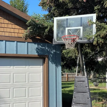 True North Retreat-open concept, newly remodeled, backyard with fire pit