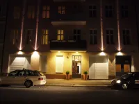 Super apartment at the main station with internet, washing machine