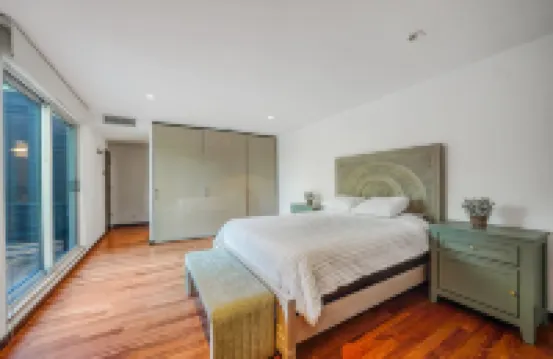 Chic Modern Retreat in the Heart of EH! Pool Open!