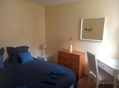 House in historic center of Caen! โรงแรมใกล้Stade de la Fossette