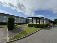 Kyriad Direct Reims Bezannes - parkir