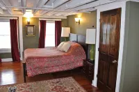 Amazing Unique Athens Condo In Renovated Church!  Walk To Downtown/UGA/Sanford Hotel a 