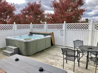 Hot Tub, Campfire Ring, Convenient Location, Large Groups!!