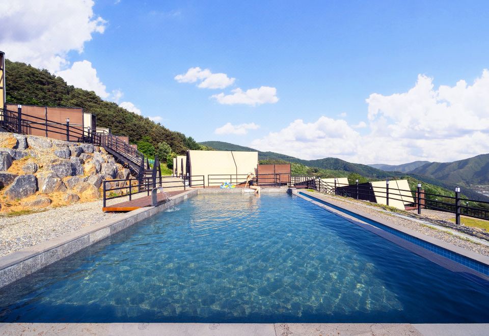 더클라우드글램핑 이미지