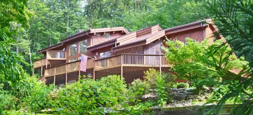Ideal setting along the banks of Big Fishing Creek. Close to PSU and Bucknell.