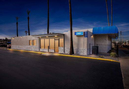 호텔 수영장 전경