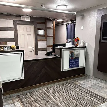 Studio City Suites, a Travelodge by Wyndham