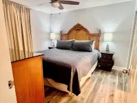 Beachfront Resort - Amazing Views! 3 Pools-Tiki Bar-2 Hot Tubs Hotels near Jetty East Beach