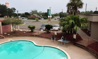 Executive Inn & Suites Beeville