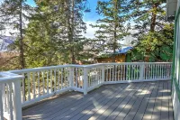 Victorian Home with Contemporary Interior, Near Downtown! Hotels in Basalt