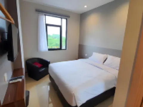 Yokotel Net Hotels in Andir