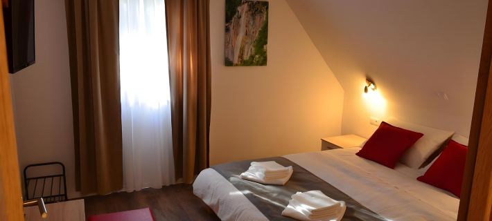 Guesthouse Natura Hotels in Jezerce