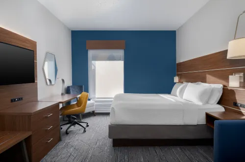 Holiday Inn Express & Suites BENTONVILLE by IHG
