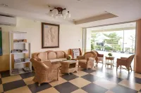 Trat Center Hotel