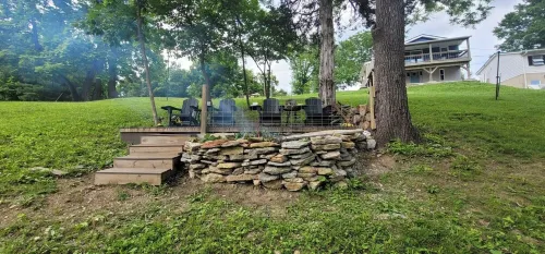 Waterfront Home Located near Ark, Reds and Bengals. Newly Renovated.