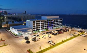 Holiday Inn Express CORPUS CHRISTI - BEACHFRONT by IHG