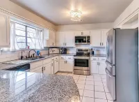 “Sweet Home Oklahoma” House - Large home with 4 bedrooms and fenced yard+garage!