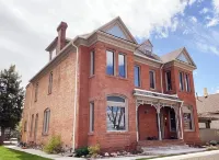 Charming historical apartment in the heart of down town art district of Ogden 베우스 트레일헤드 공원 주변 호텔