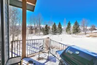 Eden Mountain Home - 7 Bedrooms on Three Floors