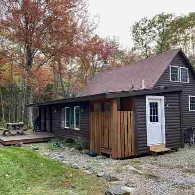 Cozy & Pet-Friendly Log Cabin with Access to a Private Beach! Hotel Exterior