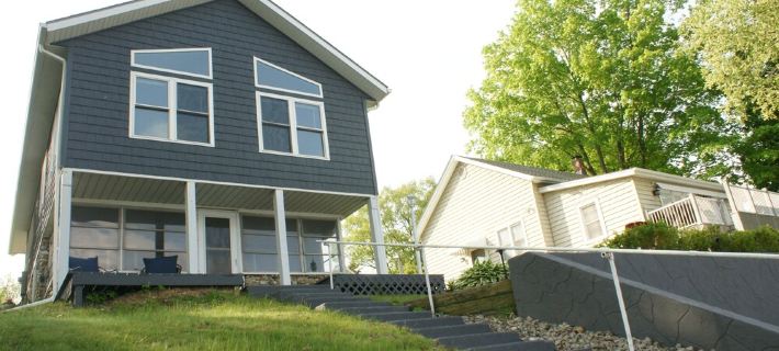 Lake side country home Hotels in LaGrange County
