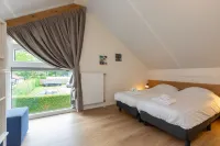 Holiday Home Near the Beach Hotels near Museum Burghse Schoole