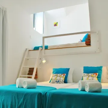 Peneco Albufeira GuestHouse Hotels near Clock Tower