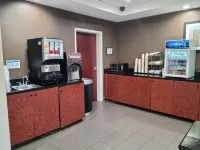 Comfort Suites Forsyth near I-75 - breakfast