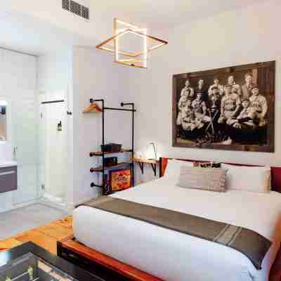 珀斯縣旅館 Rooms