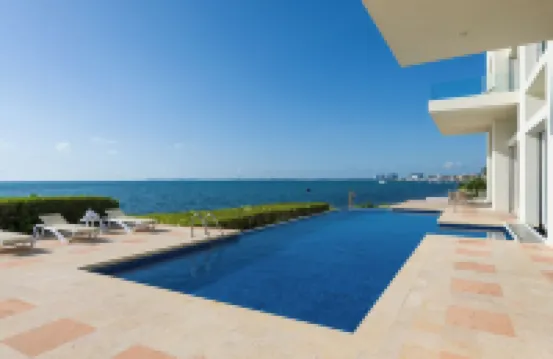 Villa Punta Sam - Beachfront Luxury Villa