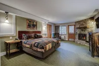 Brookside Lodge - Gatlinburg - on the River - balcony