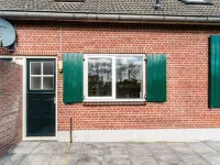 Spacious Farmhouse in Silvolde with Garden Hotels in Silvolde